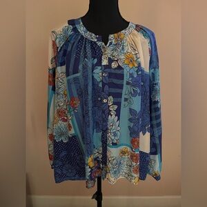 Like new Johnny Was Josy Lynn Raglan Poet Blouse size M 100% Silk
